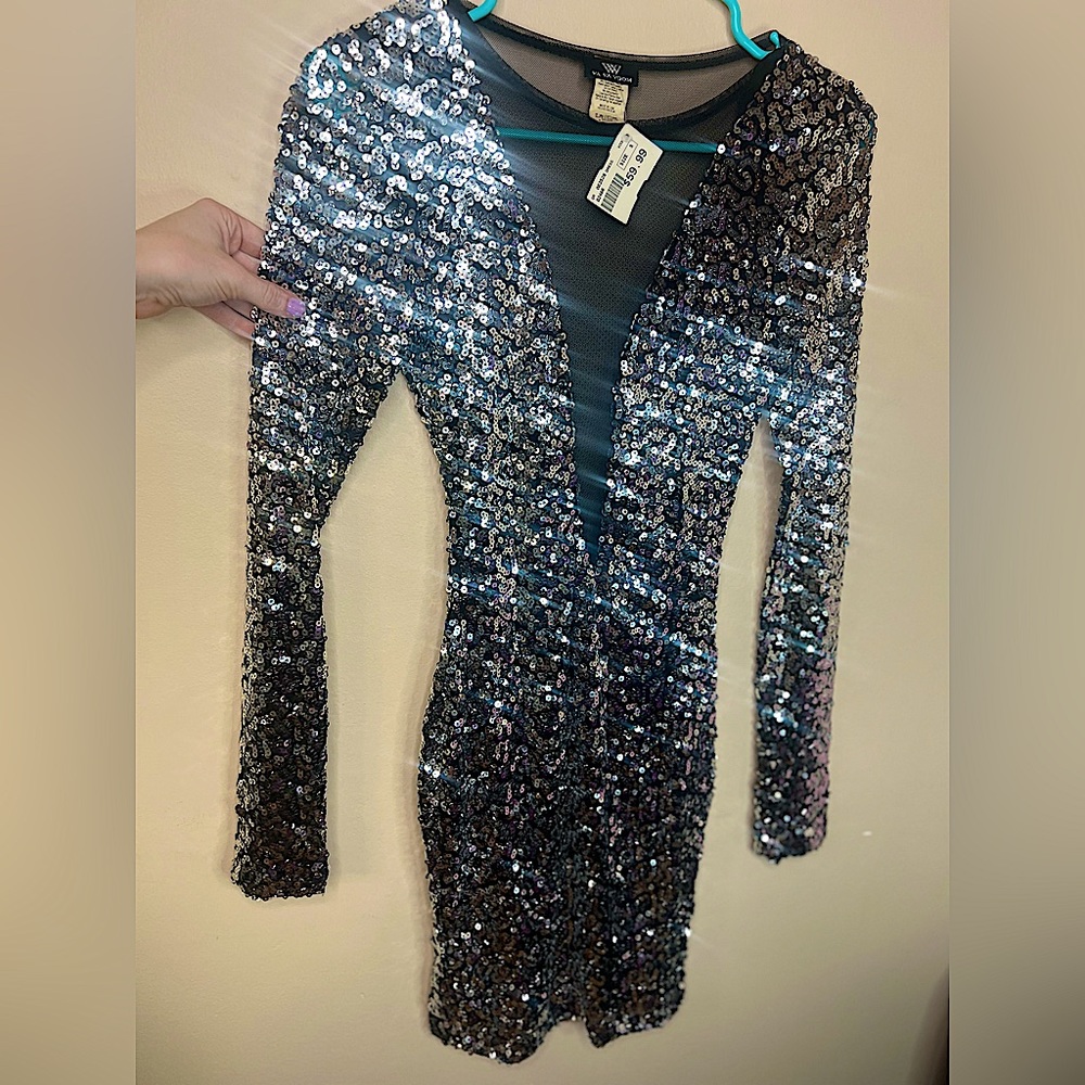 NWT full sequin, mini dress size small